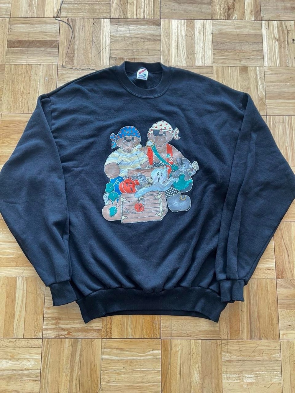 Vintage 90s Jerzees Crewneck Halloween Bear Pirates XL Grannycore Graphic Retro